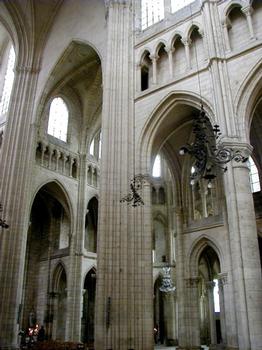 Cathédrale de Soissons.Croisé du transept sud