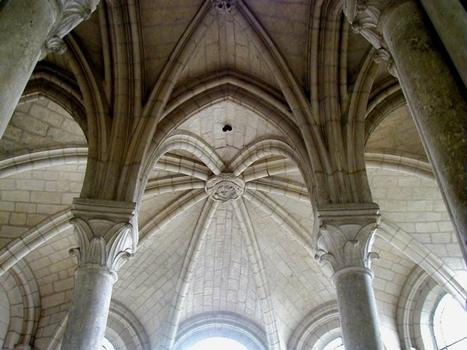 Cathédrale de Soissons.Voûte de la chapelle oblique
