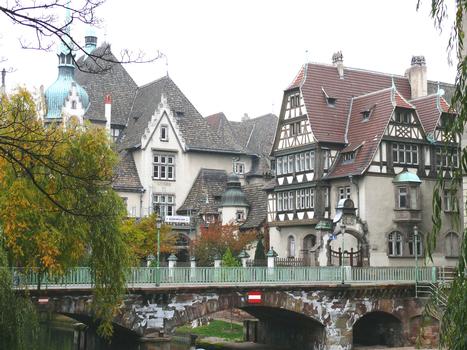Strasbourg - Pont Saint-Etienne et le lycée international des Pontonniers en arrière-plan
