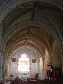Thouars - Eglise Saint-Médard - Nef