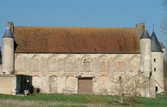 Saint-Nicolas-aux-Bois - Ancien prieuré du Tortoir, léproserie du 14ème siècle - Bâtiment de la maladrerie (léproserie par appartement) vu du sud