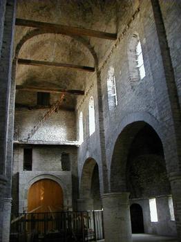 Abbatiale Saint-Philibert, Tournus.Porche - Chapelle Saint-Michel