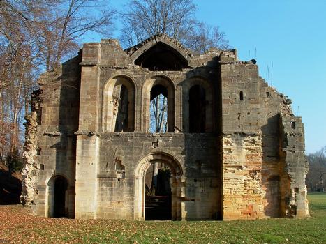 Abbaye de Trois-Fontaines - Eglises abbatiales - Restes de la façade occidentale