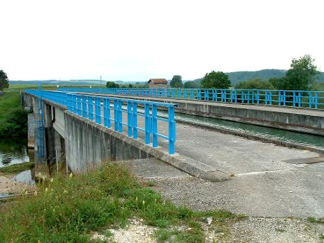 Pont-canal sur la Meuse, TrousseyVu du canal