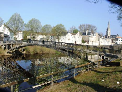 Fontenay-le-Comte - Passerelle de la Sous-préfecture