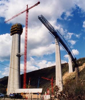 Verrières Viaduct under construction
