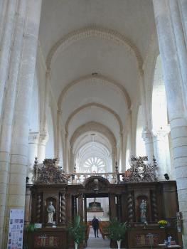 Nouaillé-Maupertuis - Abbaye Saint-Junien - Abbatiale - Nef