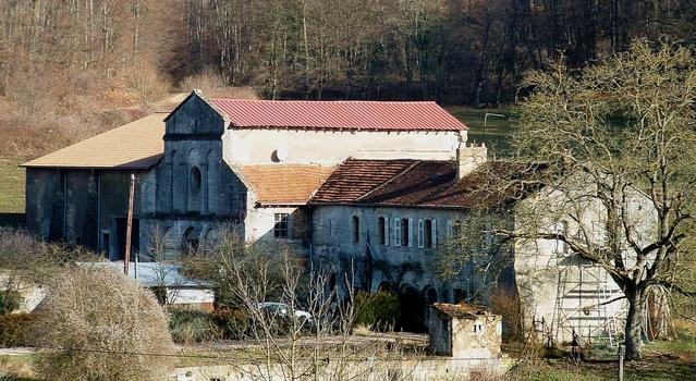Vilcey-sur-Trey (54) - Abbaye de Sainte-Marie-aux-Bois transformée en ferme