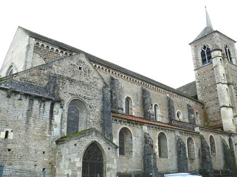 Avallon - Collégiale Saint-Lazare vue depuis le chevet