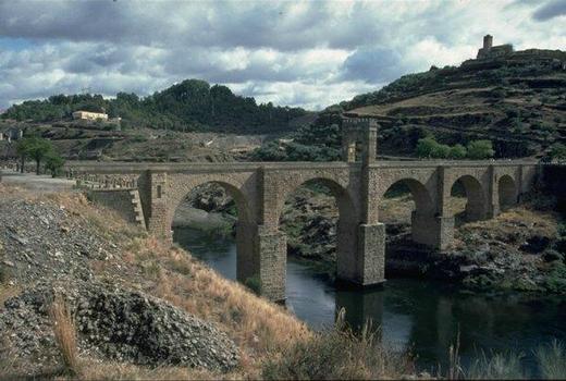Pont d'Alcantara