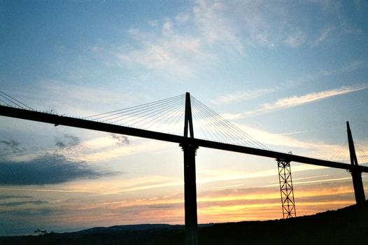 Millau Viaduct
Sunset on piers P2 and P1