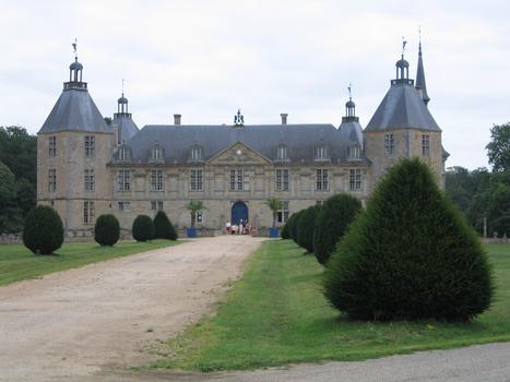 Château de Sully (Bourgogne)