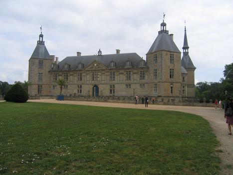 Château de Sully (Bourgogne)