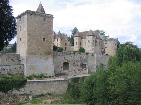 Château de Couches ou Château Marguerite de Bourgogne (Bourgogne)