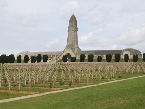 Beinhaus Douaumont, Verdun