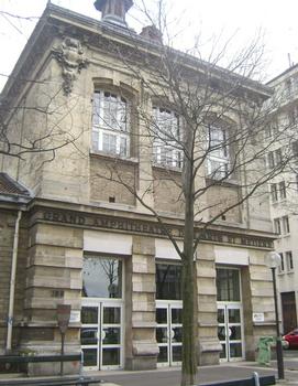 Le bâtiment de l'ancien grand amphithéâtre de l'Ecole Nationale Supérieure d'Arts et Métiers (Paris 13e)