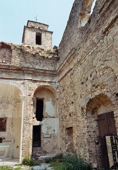 Ruinen der alten San-Niccolo-Kirche in Baiardo