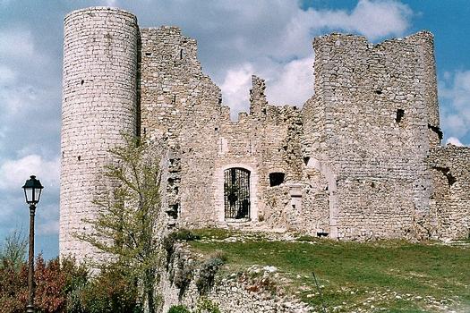 Le château en ruines de Bargème (Var)