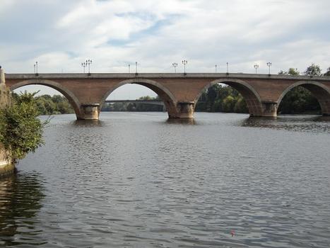 Le pont routier de Bergerac (Dordogne)