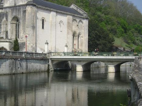 Le pont de l'Abbaye, à Brantôme (Dordogne)