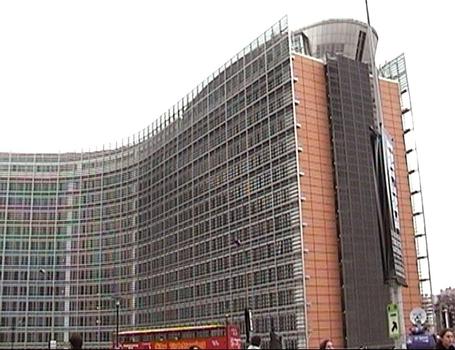 Le Berlaymont, construit en 1967, déserté en 1991, a été réinauguré par la Commission européenne le 21 octobre 2004
