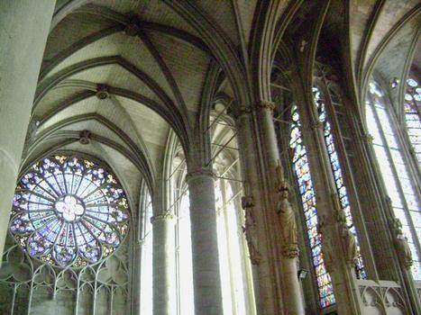 Le choeur et les voûtes de la basilique Saint Nazaire, ancienne cathédrale médiévale, dans la Cité de Carcassonne