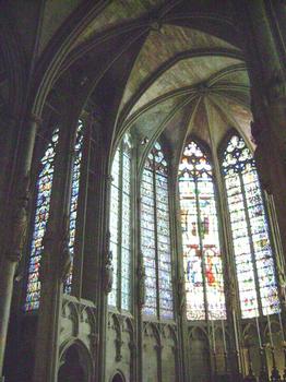 Le choeur et les voûtes de la basilique Saint Nazaire, ancienne cathédrale médiévale, dans la Cité de Carcassonne