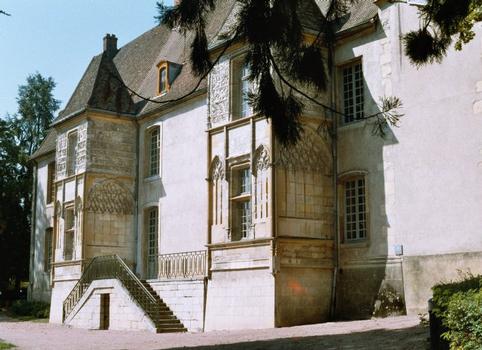 Le palais abbatial de l'abbaye bénédictine de Cluny (Saône-et-Loire)