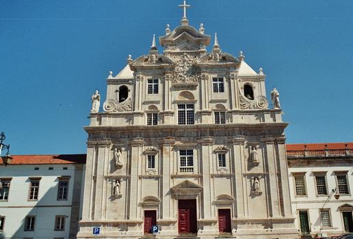 La façade de la Nouvelle Cathédrale (Sé) de Coïmbra (Portugal)