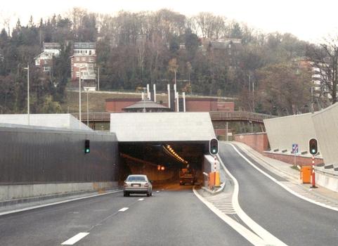 L'entrée du tunnel de Cointe, dans le sens Ardennes-Bruxelles