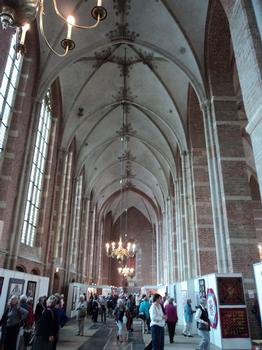Les nefs latérales de l'église Saint Lebuin (dite Grote of St Lebuinuskerk) à Deventer (Overijssel), qui datent de la 2e moitié du 15e siècle
