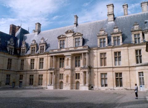 La cour intérieure du château d'Ecouen