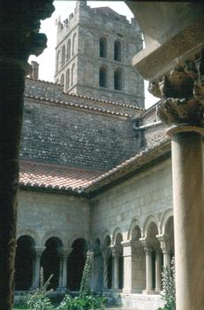 L'église romane d'Elne (Pyrénées orientales) et son cloître