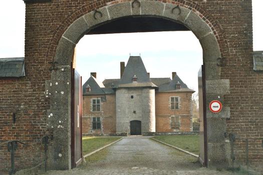 Le château de Fernelmont (province de Namur)