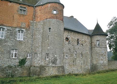 Le château de Fosteau à Leers-et-Fosteau (Hainaut)