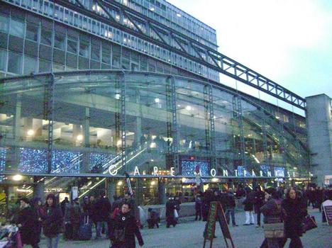 La façade de la Gare Montparnasse (Paris 15e)