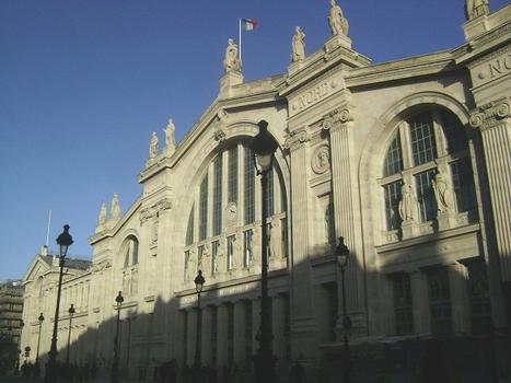 La façade de la gare du Nord (Paris 10e)