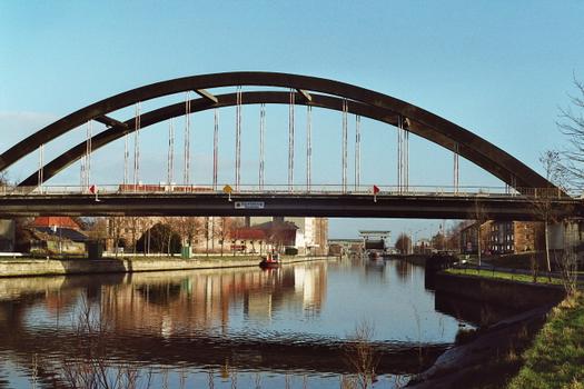 Le pont de Kuurne, sur la Lys, à Harelbeke