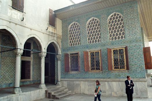 La bibliothèque d'Ahmet I dans le harem du palais de Topkapi