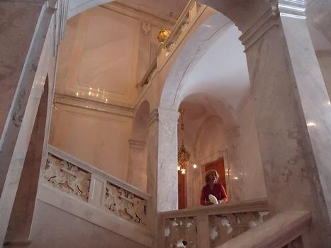 Détails des escaliers du complexe impérial, la Hofburg, de Vienne