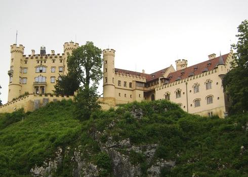 Le château de Hohenschwangau, près de Schwangau (Bavière), un des ouvrages voulus par Louis II