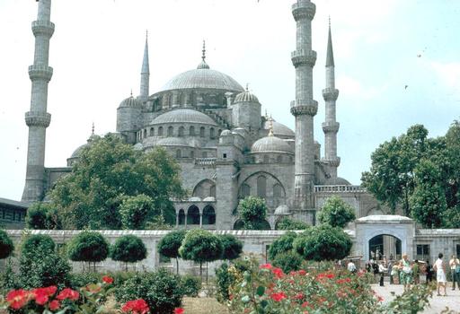 La mosquée du sultan Ahmet, dite mosquée bleue, à Istamboul