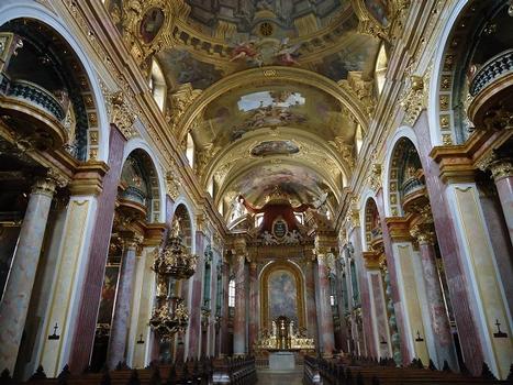 L'intérieur de la Jesuitenkirche à Vienne