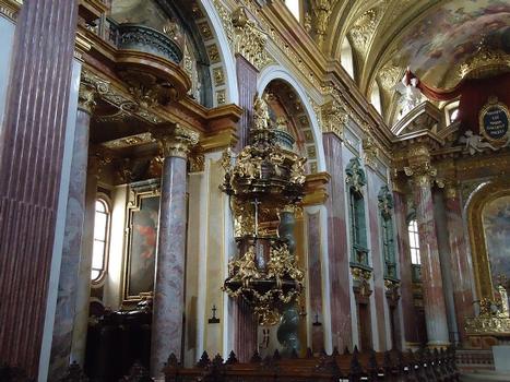 L'intérieur de la Jesuitenkirche à Vienne