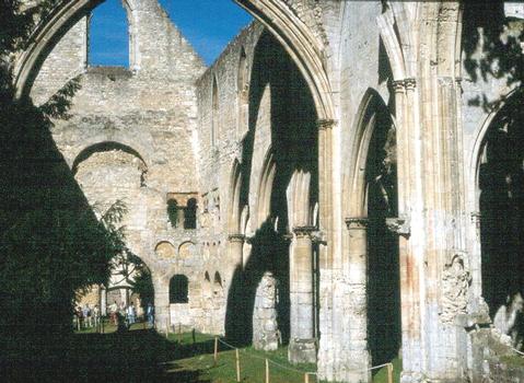 Les ruines de l'abbaye de Jumièges en Normandie