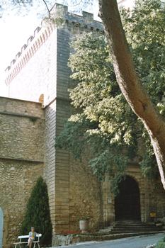 Le donjon (médiéval) du château de La Barben