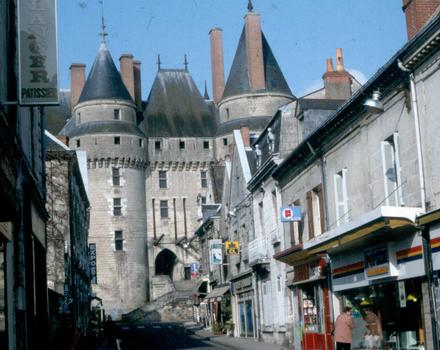 Le portail d'entrée du château de Langeais (Indre-et-Loire)