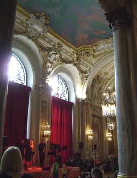 La galerie du 2e étage de l'Opéra de Lille