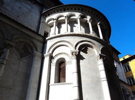 L'abside de l'église romano-pisane San Michele de Lucca