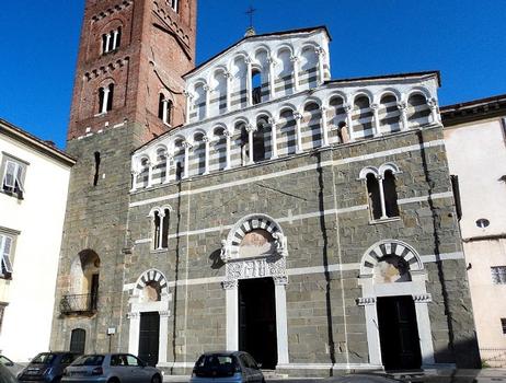 L'église San Pietro Somaldi, de style romano-pisan, à Lucca (Toscane)